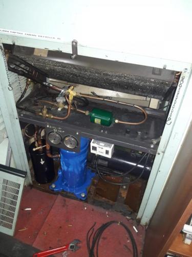 Kontrol oda kliması kompresör değişimi, bakım ve evaporatör temizliği